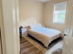 1007 NE 208th St 1007, Miami FL 33179