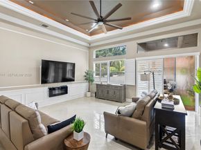 8346 SW 51st St, Davie FL 33328
