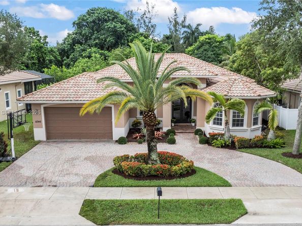 8346 SW 51st St, Davie FL 33328