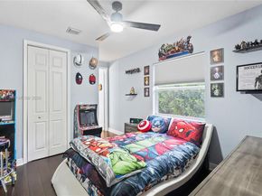 8346 SW 51st St, Davie FL 33328
