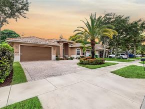 8346 SW 51st St, Davie FL 33328