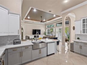 8346 SW 51st St, Davie FL 33328
