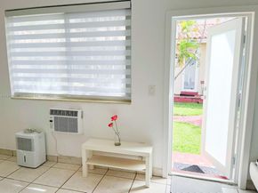 2160 Bay Dr 211, Miami Beach FL 33141