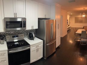 1955 Washington St, Hollywood FL 33020