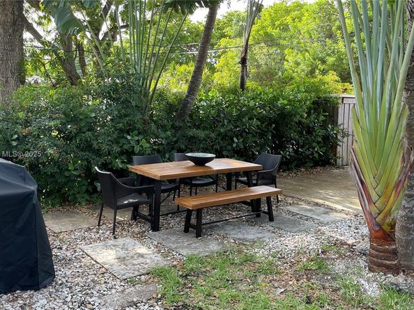 1955 Washington St, Hollywood FL 33020