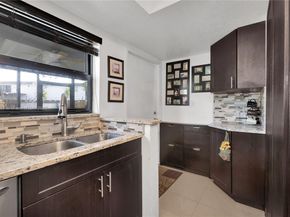 6949 SW 109th Pl, Miami FL 33173