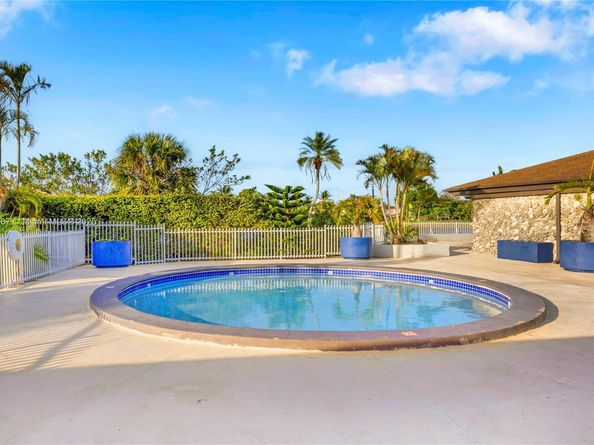 6949 SW 109th Pl, Miami FL 33173