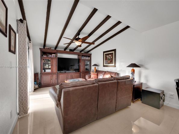 6949 SW 109th Pl, Miami FL 33173