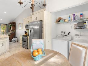 4108 Pine Ridge Ln, Weston FL 33331