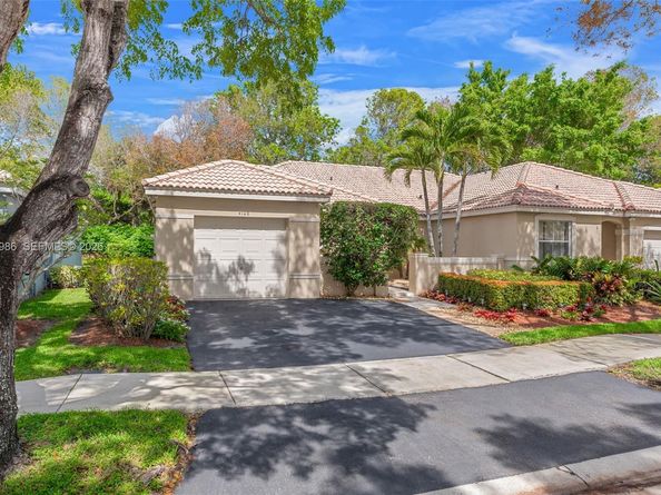 4108 Pine Ridge Ln, Weston FL 33331