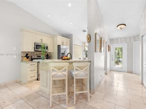 4108 Pine Ridge Ln, Weston FL 33331
