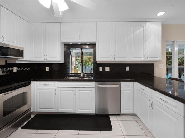 8320 SW 162nd St, Palmetto Bay FL 33157