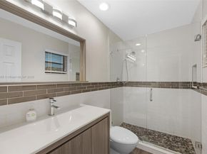 8320 SW 162nd St, Palmetto Bay FL 33157