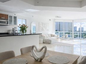 3131 NE 188th St 2606, Aventura FL 33180