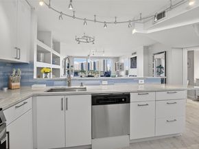 3703 NE 166th St 904, North Miami Beach FL 33160