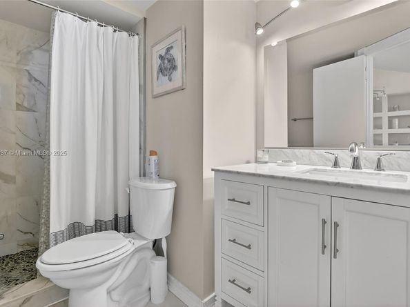 3703 NE 166th St 904, North Miami Beach FL 33160