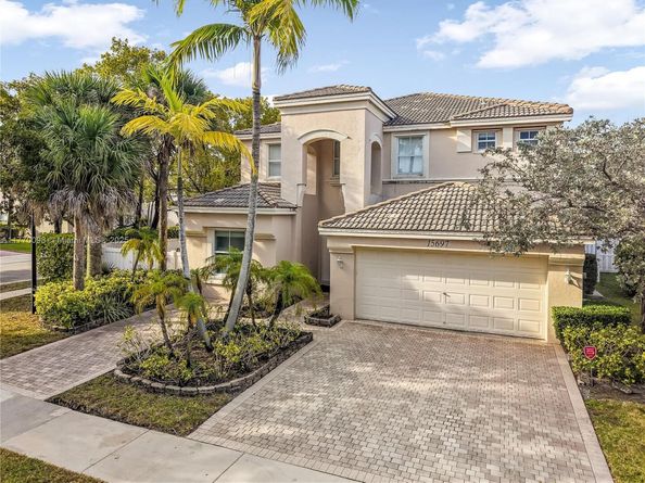 15697 SW 53rd St, Miramar FL 33027
