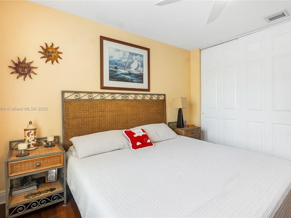 15697 SW 53rd St, Miramar FL 33027