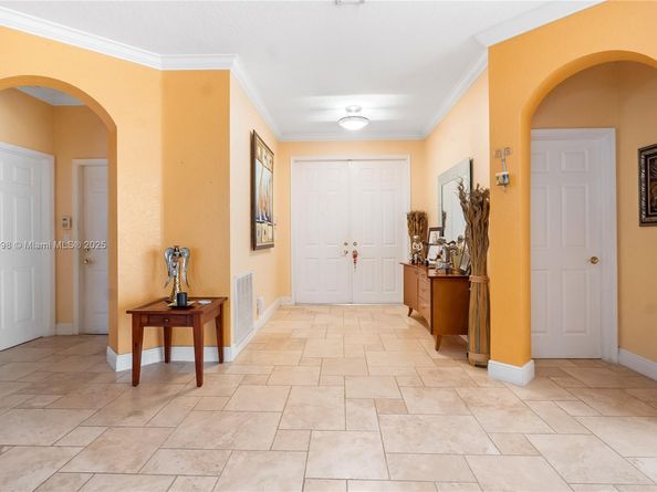 15697 SW 53rd St, Miramar FL 33027