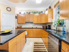 15697 SW 53rd St, Miramar FL 33027