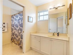 15697 SW 53rd St, Miramar FL 33027