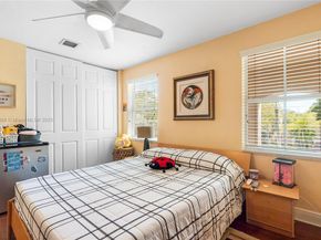15697 SW 53rd St, Miramar FL 33027