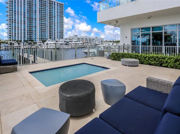 17301 Biscayne Blvd 1201, North Miami Beach FL 33160
