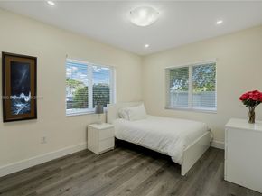 124 SW 51st Pl, Miami FL 33134
