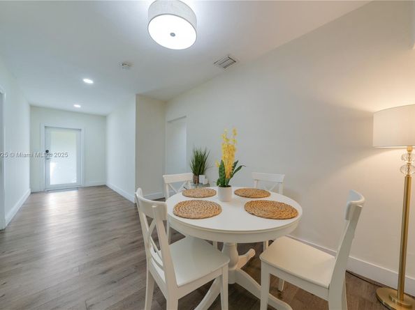 124 SW 51st Pl, Miami FL 33134
