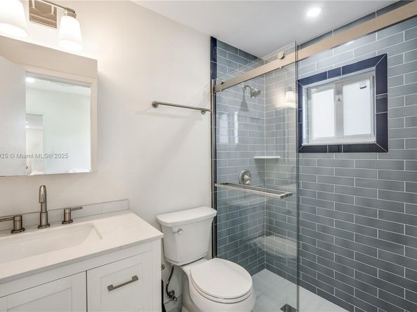 124 SW 51st Pl, Miami FL 33134