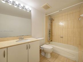 1750 N Bayshore Dr 3801, Miami FL 33132