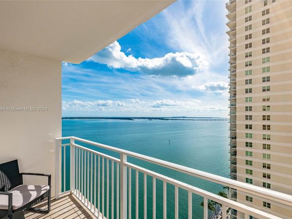770 Claughton Island Dr 1914, Miami FL 33131