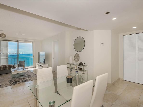 770 Claughton Island Dr 1914, Miami FL 33131
