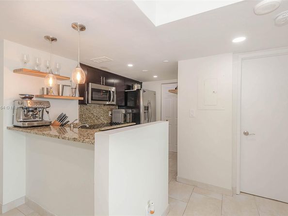 770 Claughton Island Dr 1914, Miami FL 33131