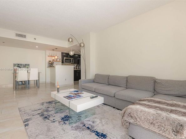 770 Claughton Island Dr 1914, Miami FL 33131