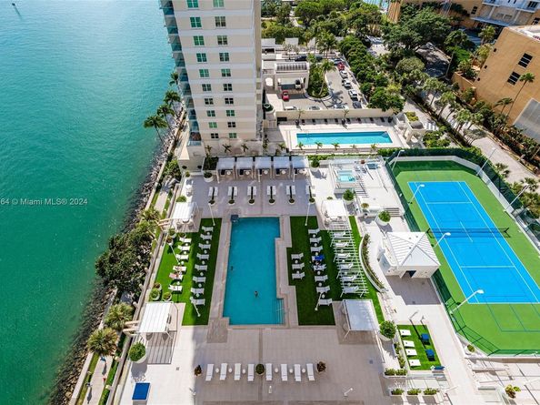 770 Claughton Island Dr 1914, Miami FL 33131