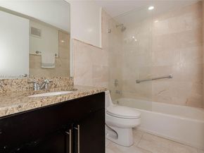 770 Claughton Island Dr 1914, Miami FL 33131