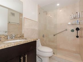 770 Claughton Island Dr 1914, Miami FL 33131
