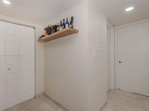 770 Claughton Island Dr 1914, Miami FL 33131