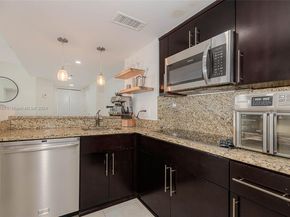 770 Claughton Island Dr 1914, Miami FL 33131