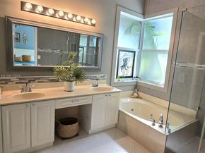 1406 NW 159th Ln, Pembroke Pines FL 33028