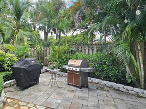 1406 NW 159th Ln, Pembroke Pines FL 33028