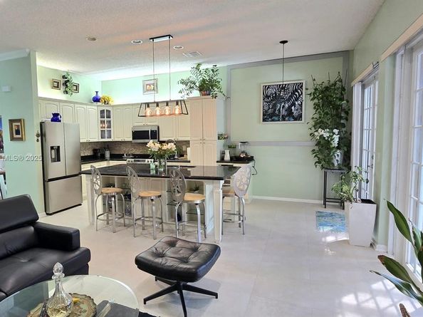 1406 NW 159th Ln, Pembroke Pines FL 33028