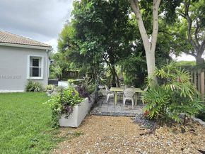 1406 NW 159th Ln, Pembroke Pines FL 33028