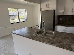 2336 Hope St, Hollywood FL 33020