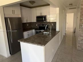 2336 Hope St, Hollywood FL 33020