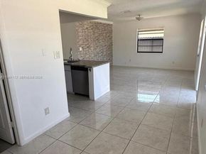 2336 Hope St, Hollywood FL 33020