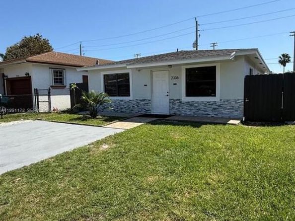 2336 Hope St, Hollywood FL 33020