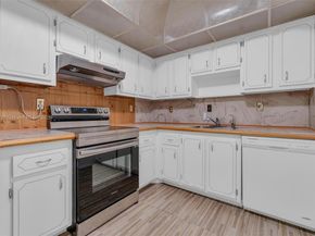 7300 NW 17th St 203, Plantation FL 33313