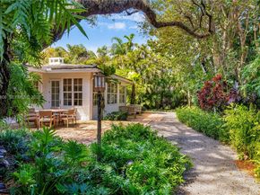 935 Escobar Ave, Coral Gables FL 33134